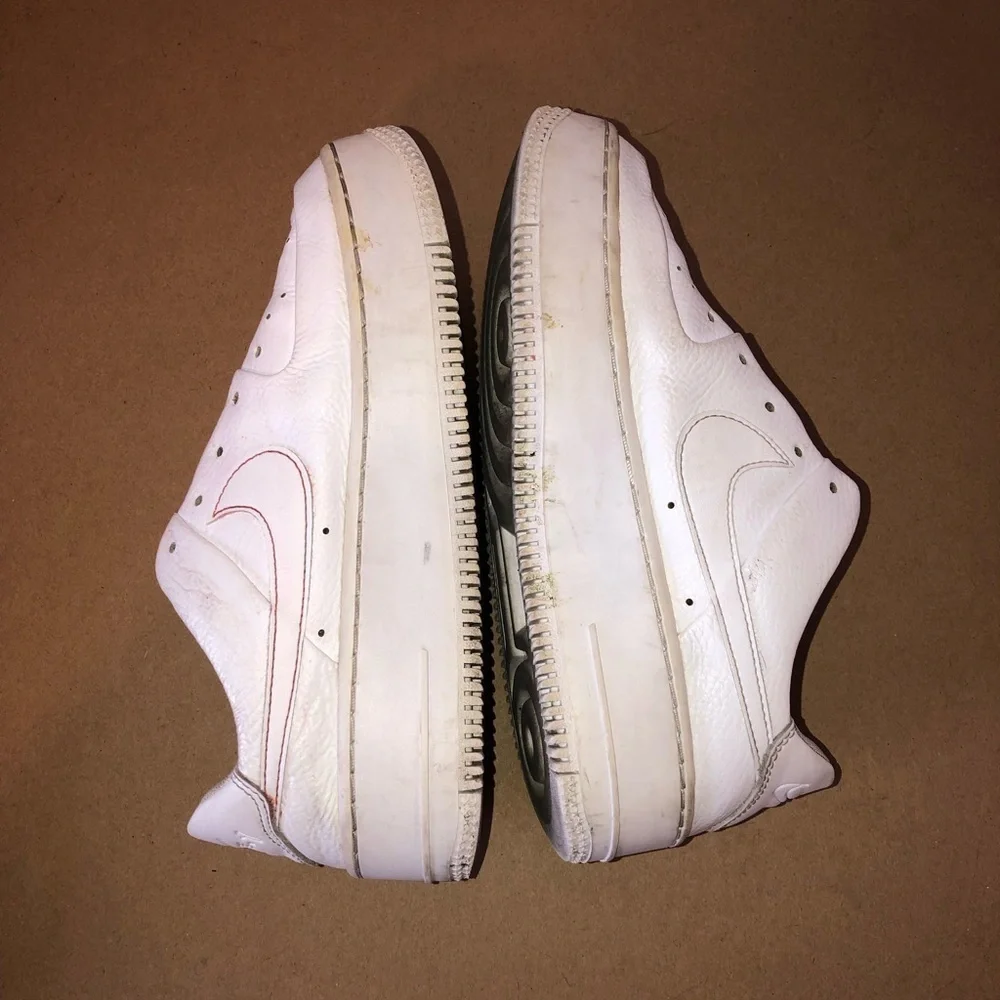 NIKE Women's Air Force 1 Sage Low Triple White Sneaker Size 6.5 White AR5339-100